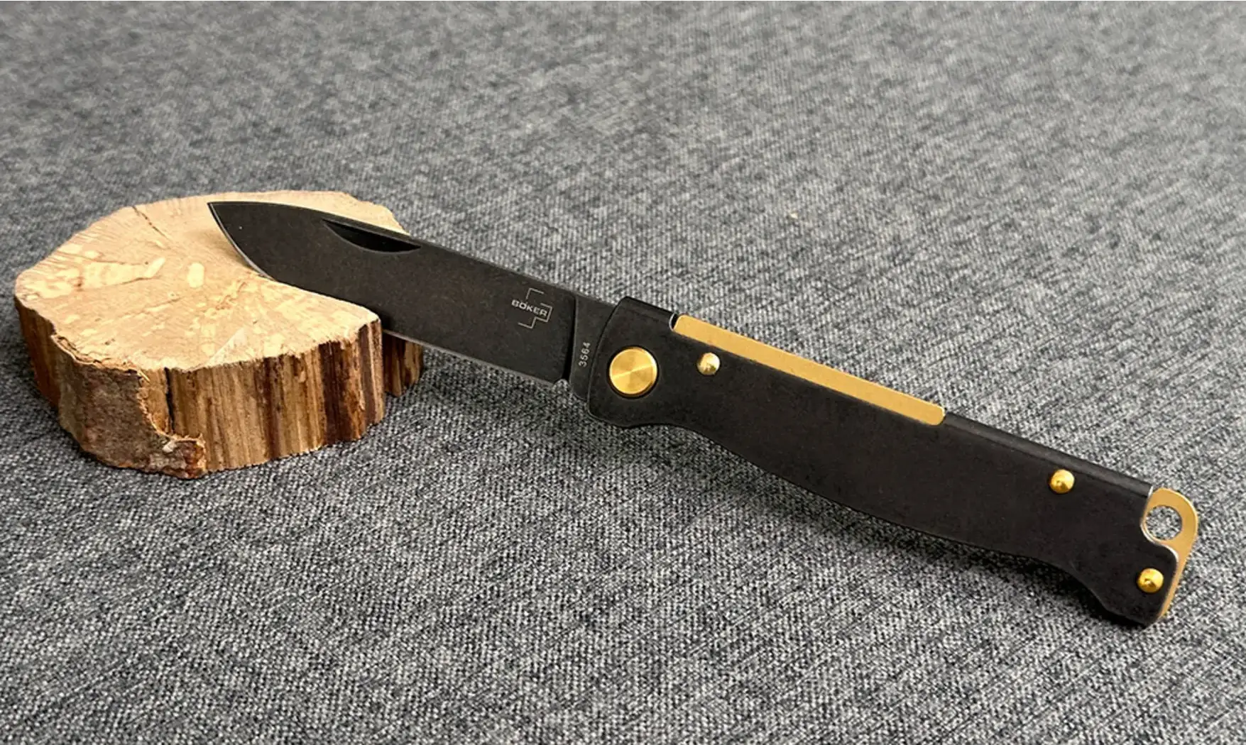 Couteau de poche élégant