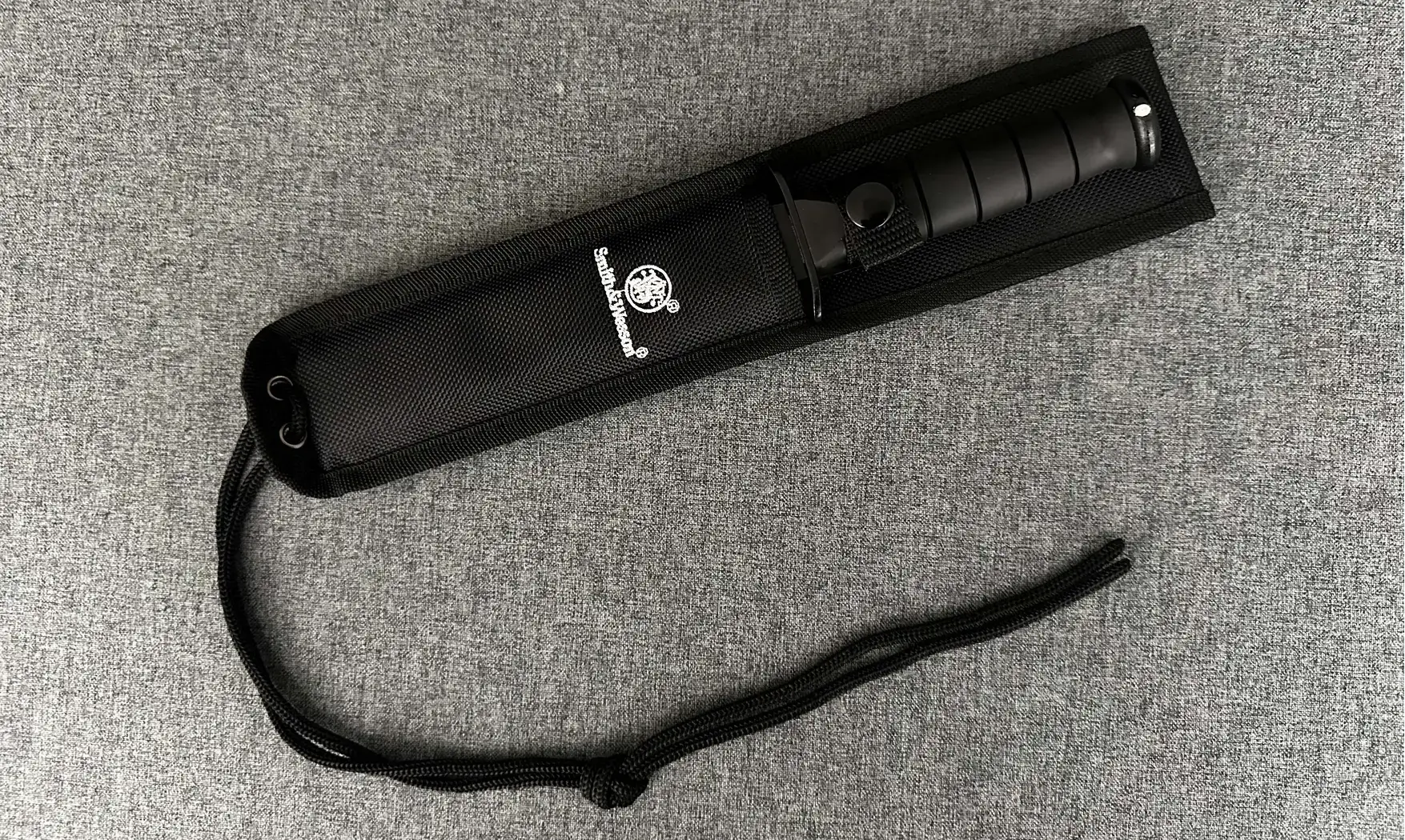Couteau de combat